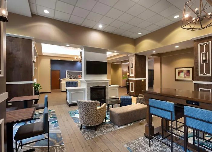 Hampton Inn Belmont At Montcross